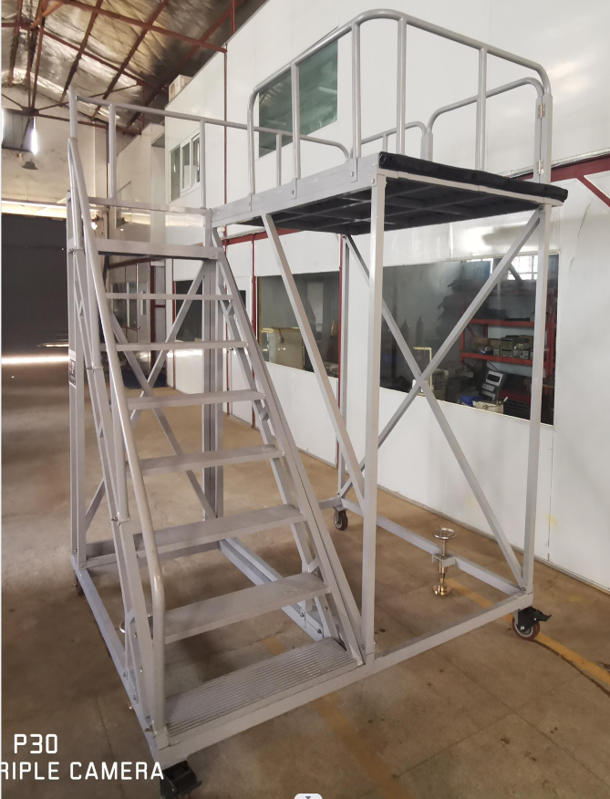 EC225-尾桨工作梯